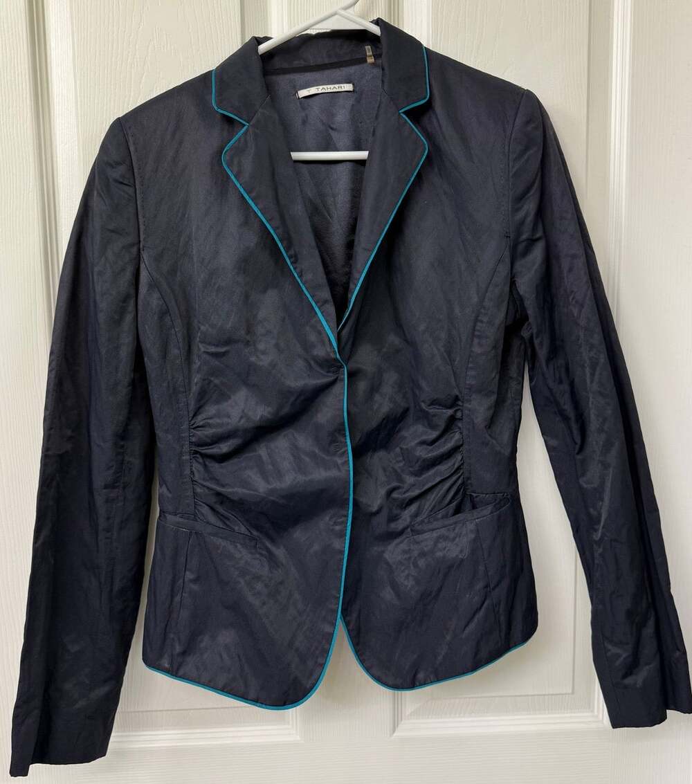 T Tahari size 10 Navy blue blazer cotton blend professional work classy